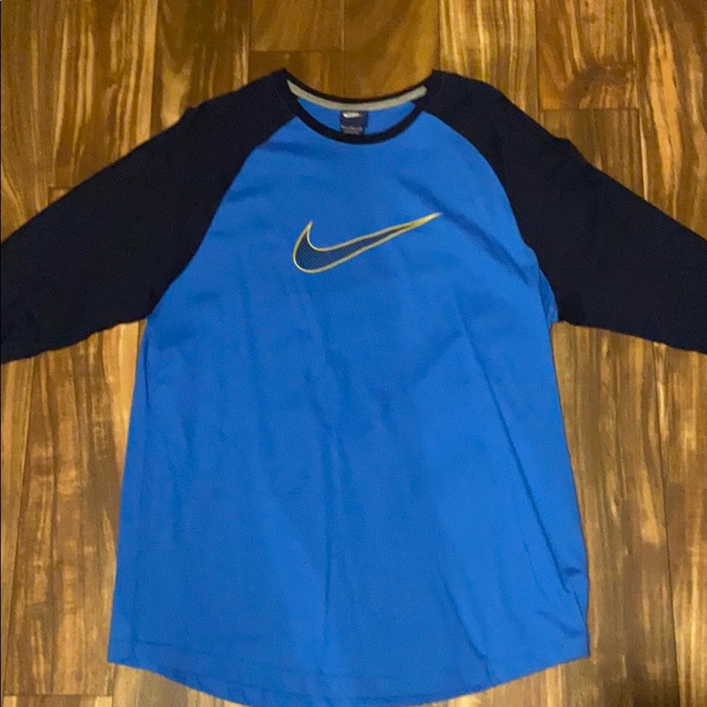 Nike baseball shirt . Like brand new